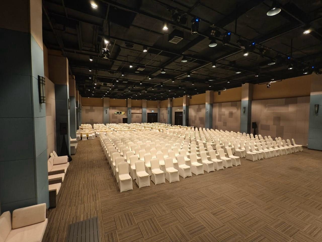 ESC Hall