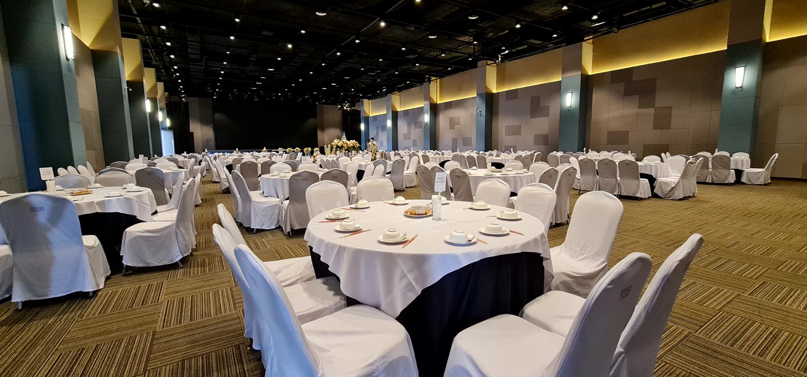 ESC Hall